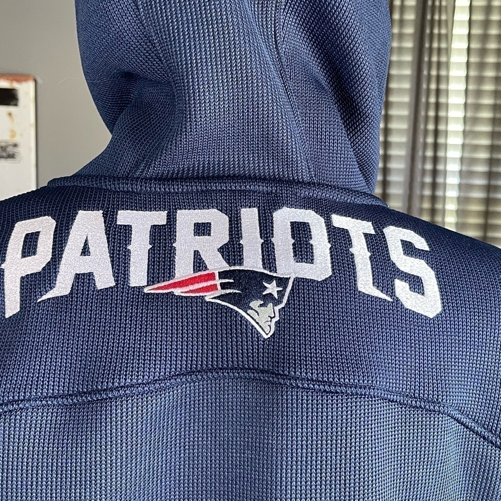 New England Patriots NFL Team Apparel Hooded Fleece Zip Jacket Men’s L Blue Red - Picture 10 of 16